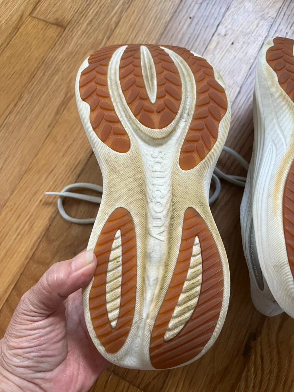 Saucony nearly new